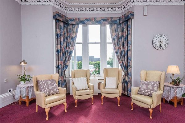 balmoral-view-care-centre-lounge1