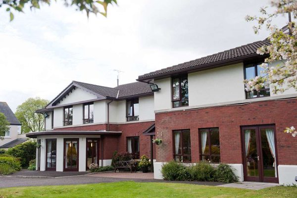 hawthorn-house-care-home-exterior