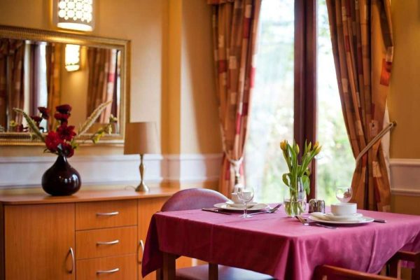 hawthorn-new-dining